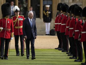 Abd Başkanı Biden, İ̇ngiltere Kraliçesi Iı. Elizabeth İle Bir Araya Geldi