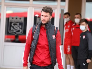 Sivasspor’da Robin Yalçın Takımdan Ayrılıyor!