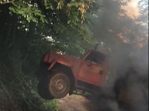 Karadenizli Orman İşçilerinin Zorlu Arazideki Mücadelesi Cep Telefonu İle Görüntülendi