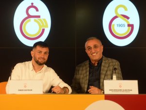 Ömer Bayram: "İ̇nşallah Önümüzdeki 3 Sezon Yine Kupalarla, Güzel Günlerle Geçer"