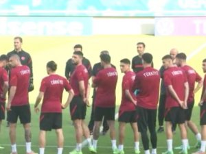 A Milli Takım, İ̇sviçre Hazırlıklarını Tamamladı