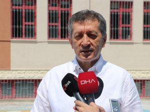 Bakan Selçuk, Öğrencilerle Buluştu
