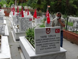 Samsun’da Hırsız Şehitlikteki Bayrağı Çaldı