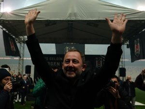 Beşiktaş’ta Sergen Yalçın Dönemi Devam Ediyor