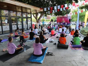 Uluslararası Yoga Günü Mezitli’de Kutlandı