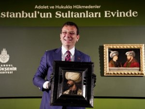 Kanuni Sultan Süleyman Tablosu, Fatih Sultan Mehmet’in Portresinin Yanında Yerini Aldı