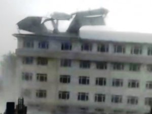 İ̇zmir Ve Manisa Fırtınaya Teslim Oldu!