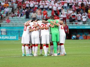 Türkiye-karadağ Maçı Beşiktaş Park’ta