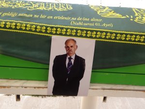 Sanat Camiası Ali Demirel’i Son Yolculuğunda Yalnız Bıraktı