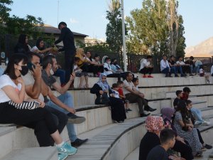 Hakkari’de Açık Hava Konseri