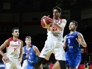 12 Dev Adam, Olimpiyat Elemeleri’nde Yarı Finalde