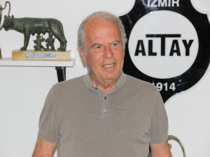 Mustafa Denizli: “Cevap Bekleyen Benim”