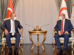 Bakan Çavuşoğlu, Kktc Cumhurbaşkanı Tatar İle Görüştü
