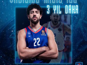 Anadolu Efes, Vasilije Micic’in Sözleşmesini Uzattı