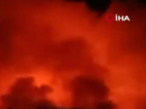 Hindistan’da Sinemada Korkutan Yangın: En Az 2 Yaralı