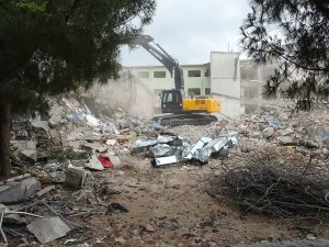 Bir Tarih Böyle Yıkıldı