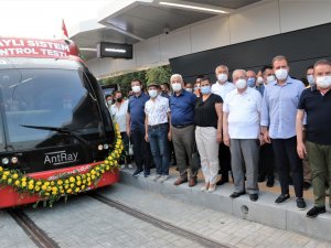 Antalya’da 3. Etap Raylı Sitemin Test Sürüşü Chp’li 10 Büyükşehir Belediye Başkanının Katılımıyla Başladı