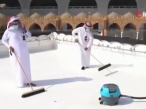Kabe’de Hac Hazırlıkları Devam Ediyor