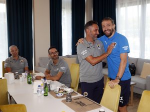 Pereira, Caner Erkin İle Buluştu