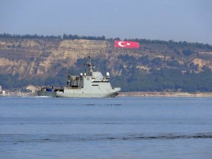 İ̇spanya Savaş Gemisi Çanakkale Boğazı’ndan Geçti