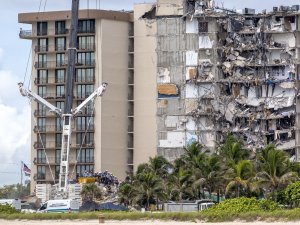 Florida’da Çöken Binada Can Kaybı 28’e Yükseldi