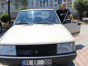 Transferine Karşılık Aldığı Otomobili 32 Yıldır Kullanıyor