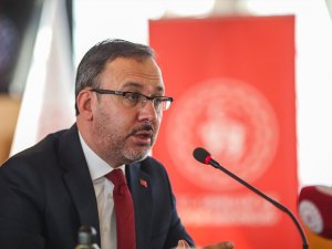Bakan Kasapoğlu Filenin Sultanları’nı Ziyaret Etti