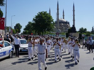Kırkpınar Ağası Seyfettin Selim Kent Girişinde Davul Zurnayla Karşılandı