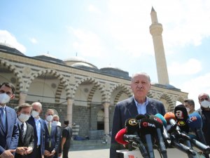 Cumhurbaşkanı Erdoğan Ak Parti İ̇l Danışma Toplantısında 81 Vilayetten Gelen Gençlerle Buluştu