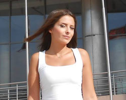 CHP'de En Genç PM Adayı: Ayşe Ecem Çelik