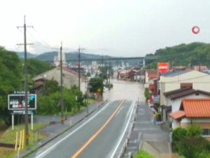 Japonya’da Sel Felaketi Nedeniyle Binlerce Kişiye Tahliye Emri Verildi