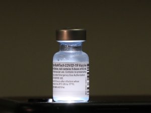 İ̇srail Başbakanı Bennett: "Yeni Aşı Sevkiyatı İçin Pfizer/biontech İle Anlaşma İmzaladık”