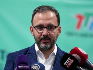 Bakan Kasapoğlu: "Galatasaray’ın Karşı Karşıya Kaldığı Bu İlkel Tavrı Şiddetle Kınıyorum"