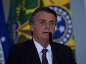 Brezilya Devlet Başkanı Bolsonaro Hastaneye Kaldırıldı