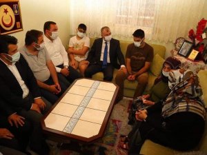 Vali Yılmaz Doruk’tan 15 Temmuz Şehidinin Ailesine Ziyaret