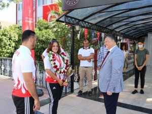 Demir Yumruk Fatma, Aydın’da Coşkuyla Karşılandı