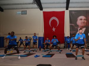 Fenerbahçe Yeni Sezon Hazırlıklarını Sürdürdü