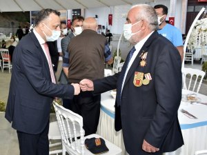 Gümüşhane’de Şehit Aileleri Ve Gaziler Onuruna Yemek Verildi