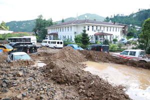 “Bugün İtibariyle Bölgede Selden Etkilenen Hiçbir Trafo, Elektriği Kesilen Hiçbir Abone Kalmamıştır”