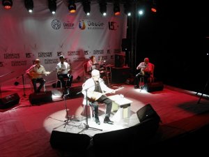 Ürgüp’te Esat Kabaklı, Kahramanlık Türküleri Söyledi