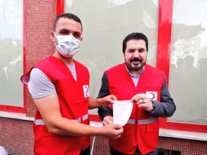 Başkan Sayan, Kurbanını Kızılay’a Bağışladı