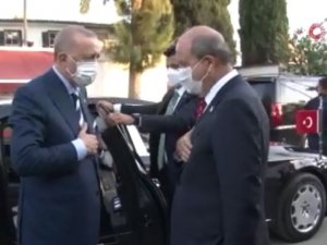 Kktc Cumhurbaşkanı Tatar’dan Erdoğan Onuruna Akşam Yemeği