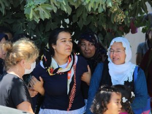 Küçük Ecrin, Son Yolculuğuna Gözyaşlarıyla Uğurlandı
