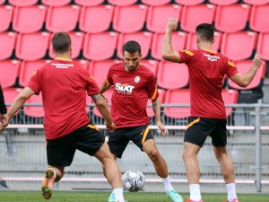 Galatasaray, Psv Maçı Hazırlıklarını Tamamladı