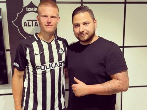 Altay, Eric Bjönkander’i Kadrosuna Kattı