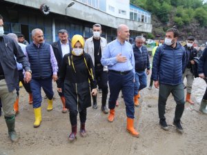 İ̇çişleri Bakanı Süleyman Soylu Selden Etkilenen Artvin’in Murgul İlçesinde İncelemelerde Bulundu