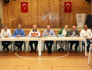 Bakanlar Soylu ve Karaismailoğlu ile AK Parti Genel Başkan Yardımcısı Yazıcı, sel bölgelerinde incelemelerde bulundu