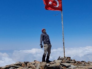 Amanos Dağları’nın Zirvesine Solo Tırmanış Yaptı