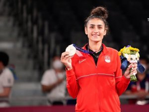 Bursa Büyükşehir’li Hatice Kübra Olimpiyatlarda Tarih Yazdı