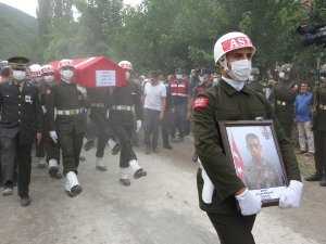 Samsunlu Şehit Emrah Arslan Son Yolculuğuna Uğurlandı